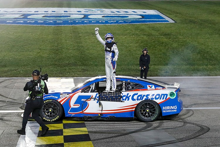 2024%20Kyle%20Larson%20Kansas%20Win%20Hendrick%20Cars%202.jpg