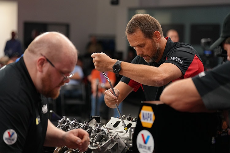 Hendrick Engine Builder Showdown 2023 Hendrick Cars.jpg