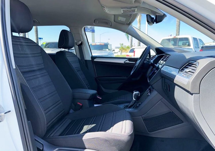 2024%20Volkswagen%20Tiguan%20passenger%20Hendrick%20Cars.jpg