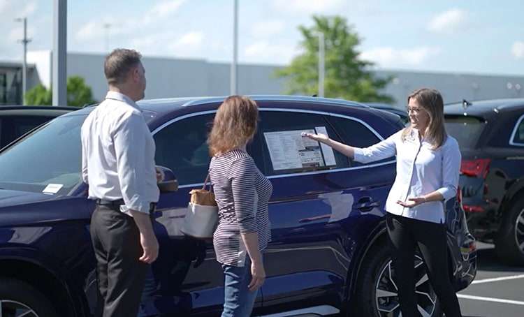 Hendrick Automotive Group Purchasing a New Car.jpg