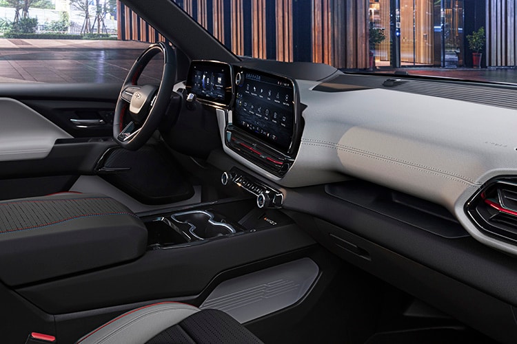 Silverado EV interior 3 blog.jpg