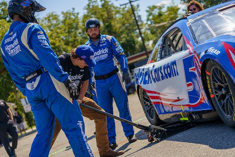 Hendrick Get SEt Go School Visit with Kyle Larson 5.jpg
