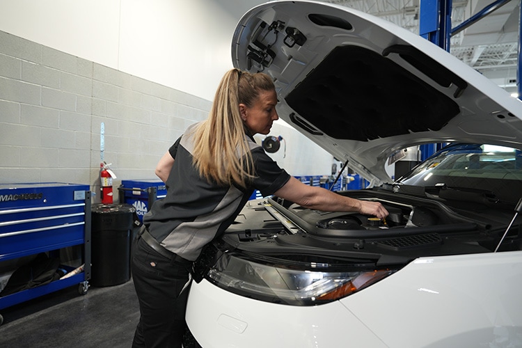 Hendrick%20Service%20Hendrick%20Cars.jpg