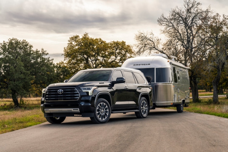 Toyota Sequoia Towing.png