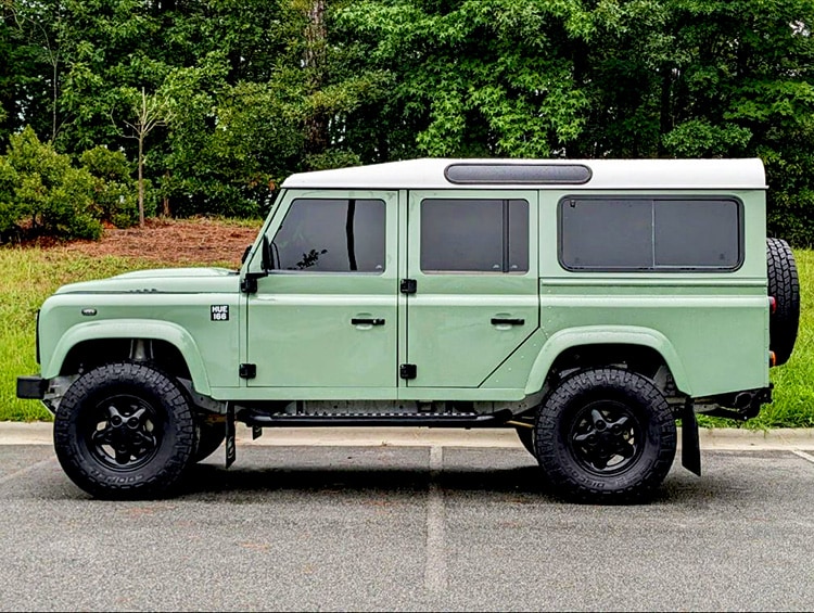 Land Rover Defender3 Hendrick Cars.jpg