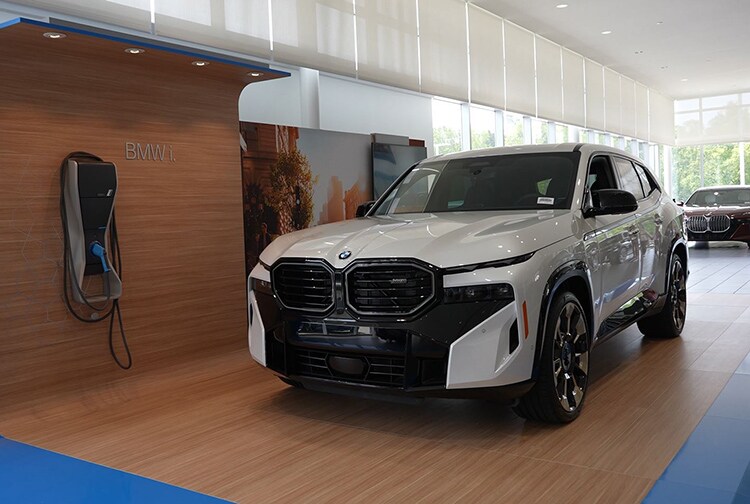 BMW Electric Hendrick Cars.jpg