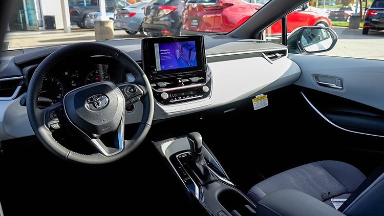 Toyota Corolla Hendrick Cars Dash.jpg
