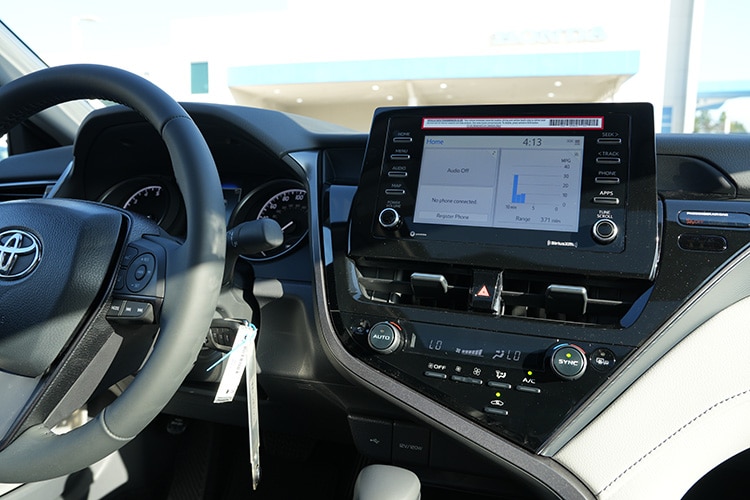 Toyota%20Camry%20Dash%20Hendrick%20Cars.jpg